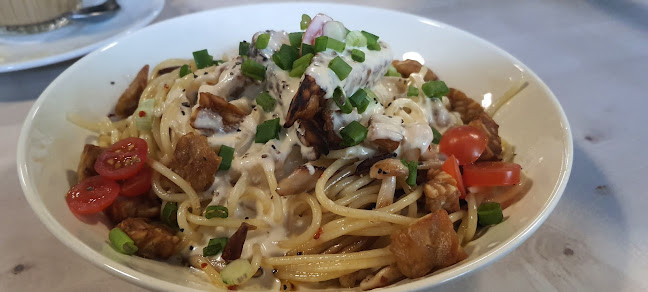 Comentarii opinii despre De Cafe & Rest House