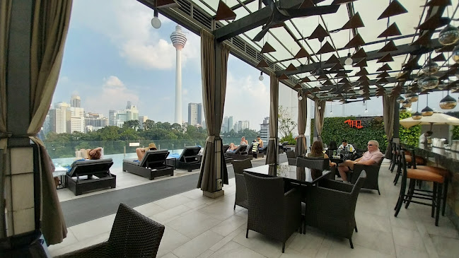 Man Tao Bar I Rooftop Bar