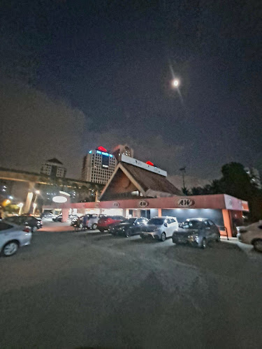 A&W - Gastronomi dan perhotelan