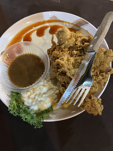 Larwoot Cafe ( Lumut, Perak )