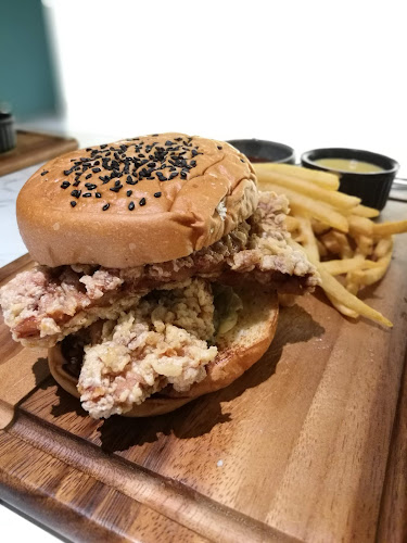 Comentarii opinii despre Naj & Belle Cafe Bangsar