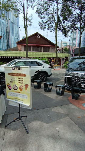 Opinii despre AIRISMIKAEL ICECREAM NO1 KAMPUNG BARU în Kuala Lumpur - Gastronomi dan perhotelan
