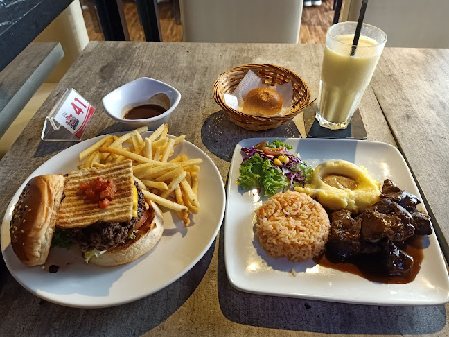 Opinii despre Anmour Cafe Bukit Indah în Johor Bahru - Gastronomi dan perhotelan