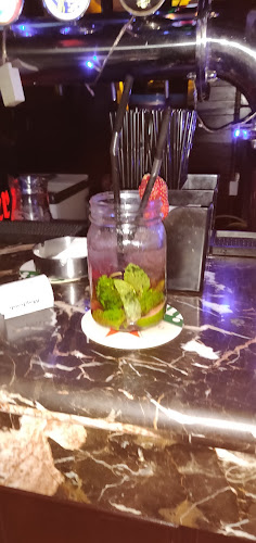 Why Not Kitchen & Bar - Gastronomi dan perhotelan