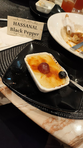 Deluxcious Spa & Restaurant - Gastronomi dan perhotelan