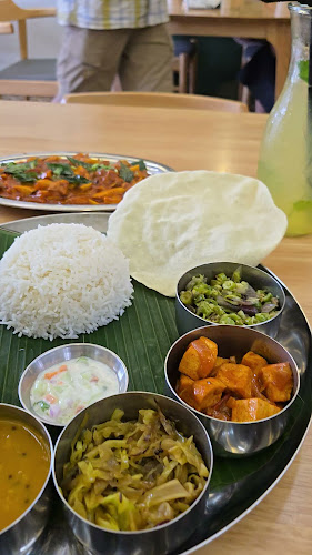 Rempah Ratus - Banana Leaf Cafe with South Indian Cuisine (Indian Restaurant, Banana Leaf Rice, Briyani, Claypot and Curry) - Gastronomi dan perhotelan