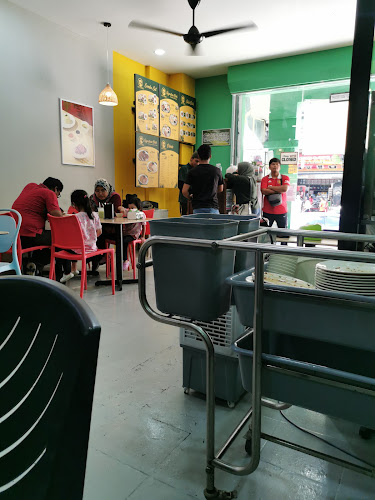 Mychick Nasi Ayam & Itik - Gastronomi dan perhotelan