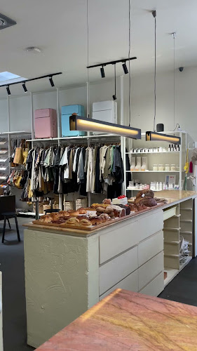 Comentarii opinii despre One Half