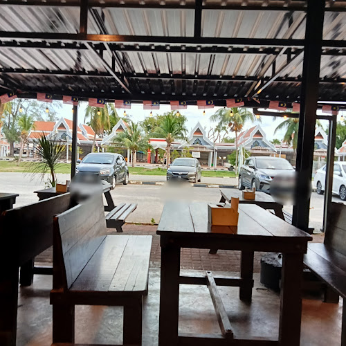 Salaza & Sons Bike Cafe - Gastronomi dan perhotelan