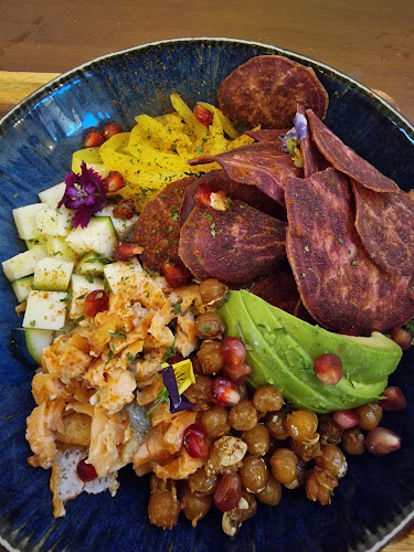 Comentarii opinii despre The Rabbit Hole