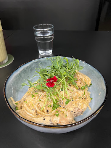 The 92's (Kuantan) - Gastronomi dan perhotelan