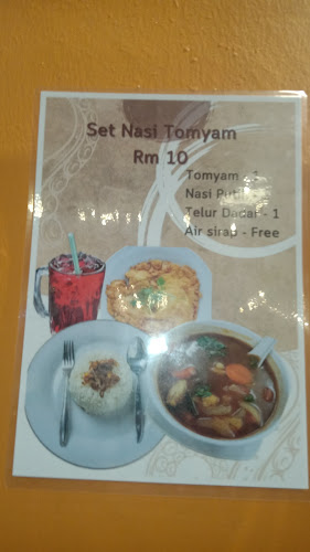 Warung Nurmie Seafood - Gastronomi dan perhotelan