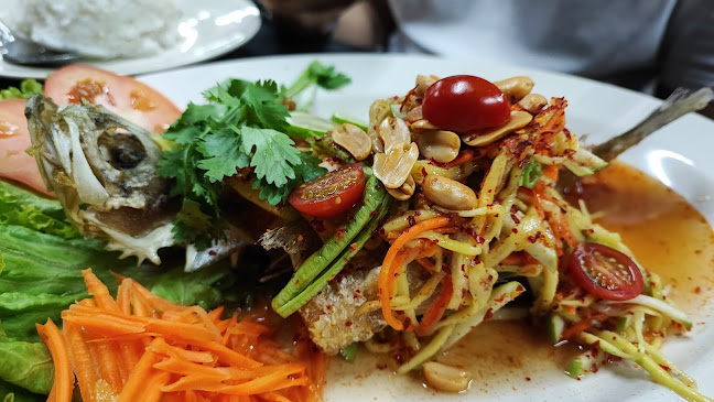 Gerai Nasi Kukus Kak Ema - Petaling Jaya