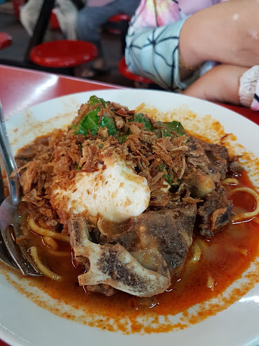 Comentarii opinii despre Gerai Makan Seksyen 8 PJ