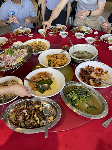 MY Selangor Kuala Selangor Pasir Penambang Jalan Feri Lama No.204 Jalan Besar 邮政编码:邮政编码: 45000