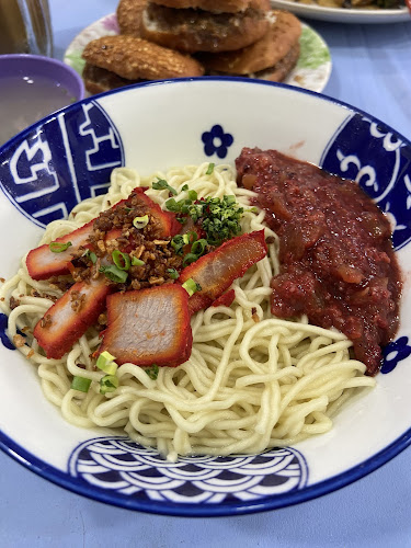 71, Jln Padungan, 93100 Kuching, Sarawak