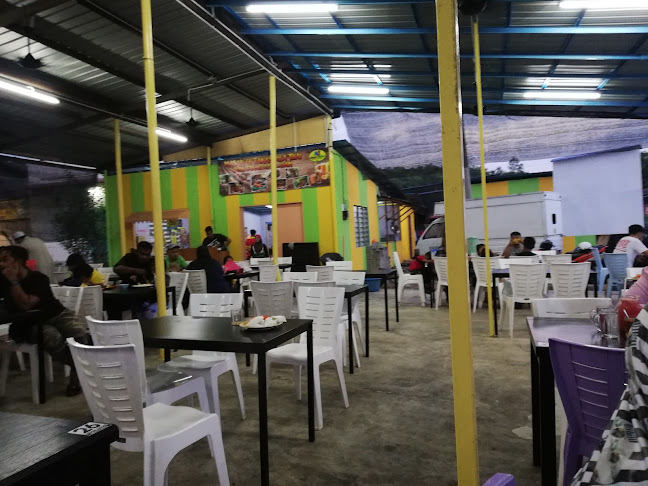 Adam's Satay Ikan Bakar Ayaq Asam Bentong - Gastronomi dan perhotelan