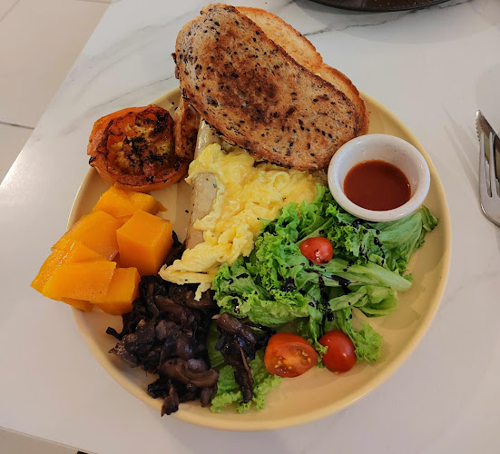 Yin’s Sourdough Bakery & Cafe (Mid Valley) - Gastronomi dan perhotelan