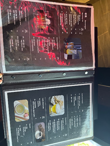 Lot 146, The Curve, 1F, Jln PJU 7/3, Mutiara Damansara, 47820 Petaling Jaya, Selangor