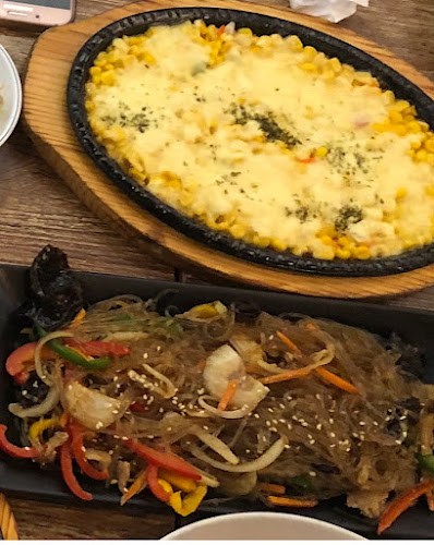 Sisters BBQ Korean Family Restaurant - Gastronomi dan perhotelan