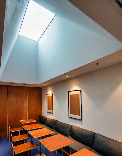 Opinii despre almost human club în Kuala Lumpur - Gastronomi dan perhotelan