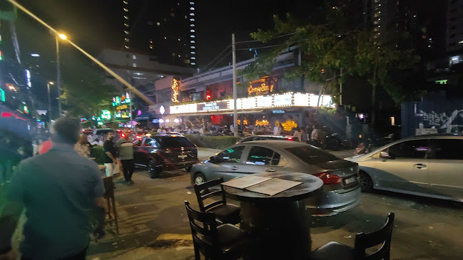 Gravybaby Changkat - Gastronomi dan perhotelan