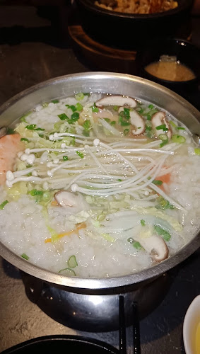 Arashi Shabu-Shabu - Gastronomi dan perhotelan