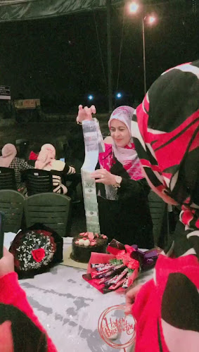 Comentarii opinii despre WAHILA CAKE AND BOUQUET