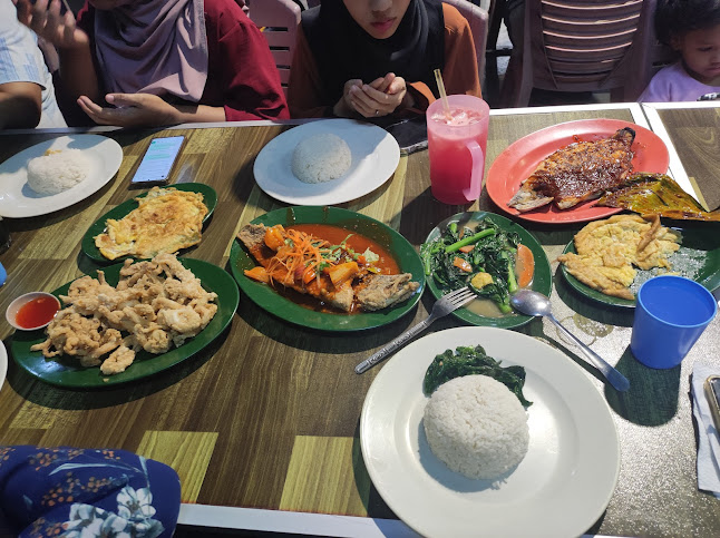 Jln Bukit Baru- Duyong, Taman Semabok Jaya, 75460 Melaka