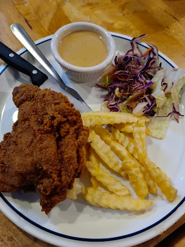 Pusat Perniagaan, Taman Lake View, 34000 Taiping, Perak