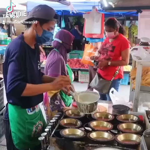 Nasi & Apom Cik Apiz