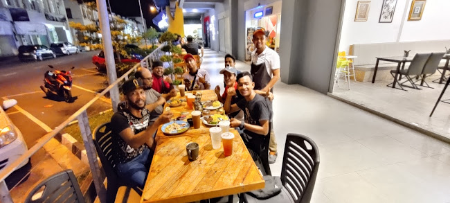 PastaMania: Fusion Pasta - Gastronomi dan perhotelan