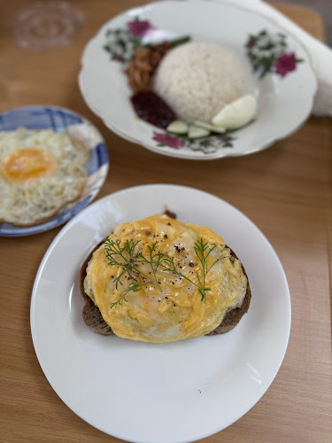 30, Jalan Kristal 7/63c, Seksyen 7, 40000 Shah Alam, Selangor