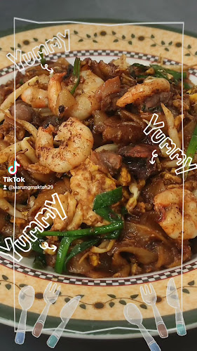 Mak Teh kueytiau Stadium - Gastronomi dan perhotelan