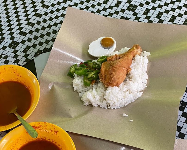 Comentarii opinii despre Amin Asam Pedas Bawah Pokok