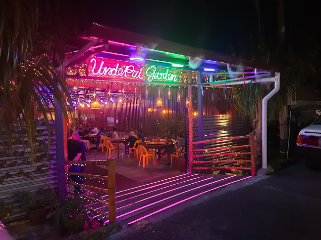 Comentarii opinii despre Uncle Pui Cafe