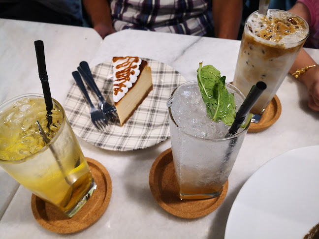 Marketplace Waffle Bar & Cafe