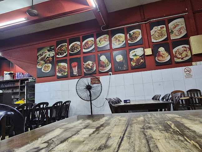 Comentarii opinii despre Restoran Periuk Belanga