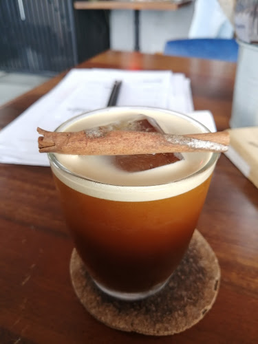 Comentarii opinii despre SWELL by Vamos