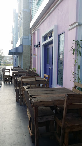 Opinii despre Cafe Awesome of Arts în Kampar - Gastronomi dan perhotelan