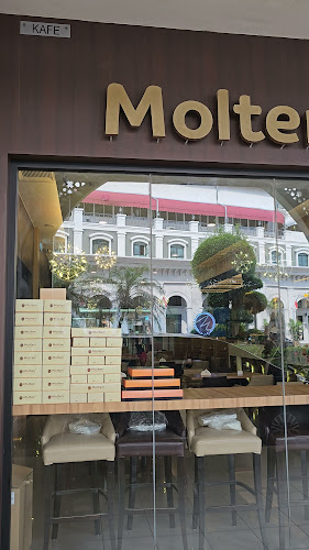 Comentarii opinii despre Molten Chocolate Cafe Dataran Pahlawan