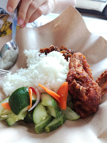 Comentarii opinii despre 沁园咖啡馆 Qin Garden