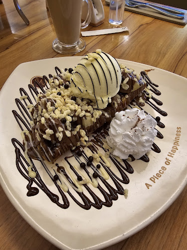 Opinii despre Molten Chocolate Cafe Dataran Pahlawan în Melaka - Gastronomi dan perhotelan