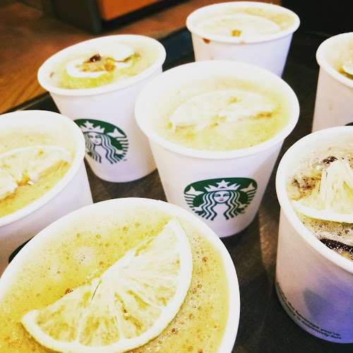 Starbucks Coffee - Gastronomi dan perhotelan
