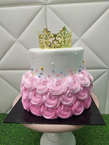 Dnialicious Cake House Pasir Panjang - Gastronomi dan perhotelan