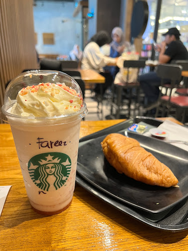 Starbucks Lotus's Kota Bharu