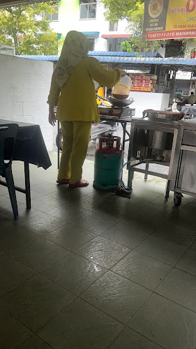 Mama hokkien mee - Gastronomi dan perhotelan