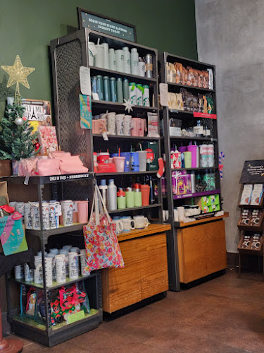 Comentarii opinii despre Starbucks Coffee