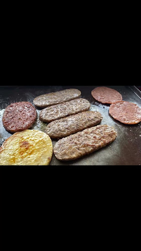 Opinii despre Burger Sis în Sibu - Gastronomi dan perhotelan