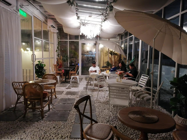 Opinii despre Fly Me To în George Town - Gastronomi dan perhotelan